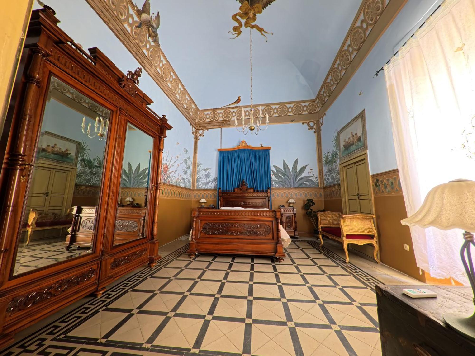 Palazzo Framarino Dei Malatesta - Noble Floor - XIV Century Джовинаццо Экстерьер фото