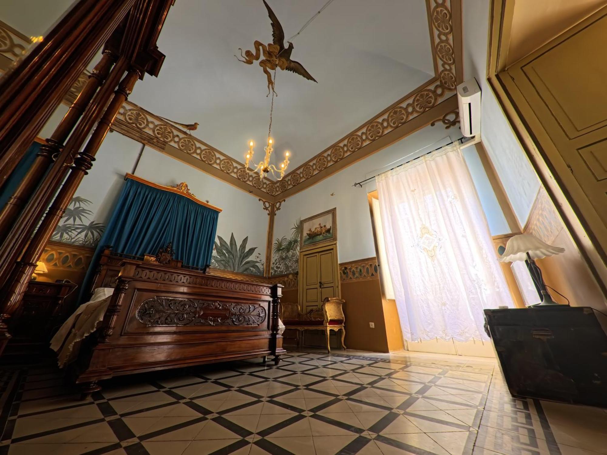 Palazzo Framarino Dei Malatesta - Noble Floor - XIV Century Джовинаццо Экстерьер фото
