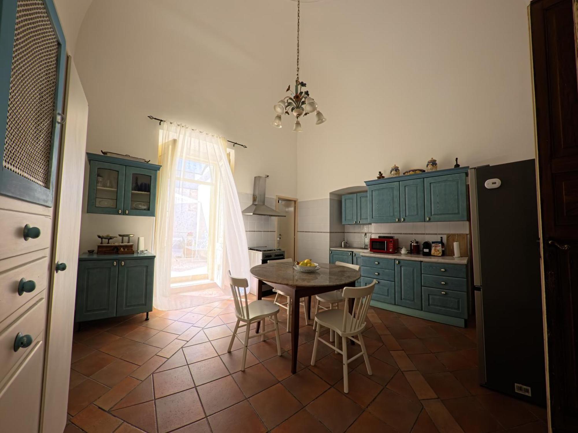 Palazzo Framarino Dei Malatesta - Noble Floor - XIV Century Джовинаццо Экстерьер фото