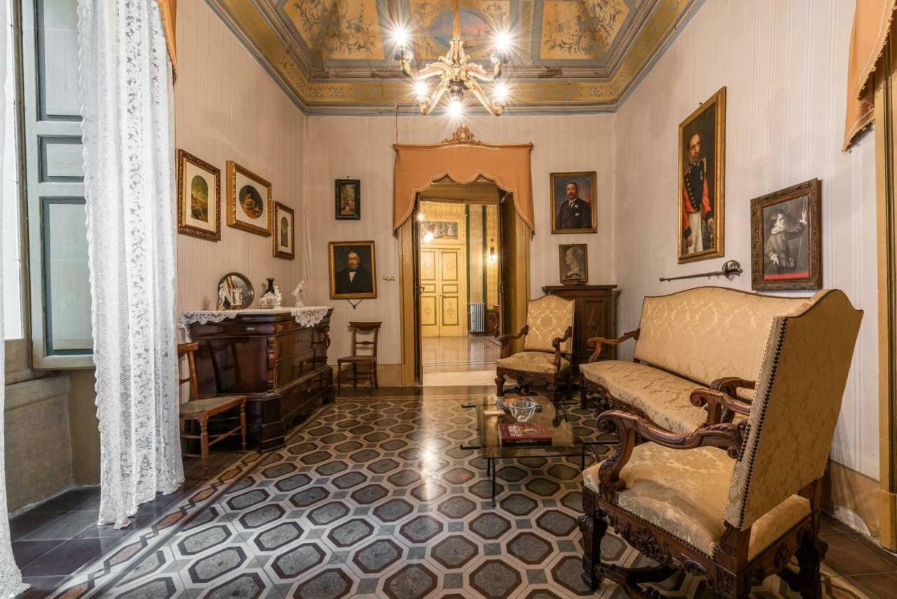 Вилла Palazzo Framarino Dei Malatesta - Noble Floor - XIV Century Джовинаццо Экстерьер фото